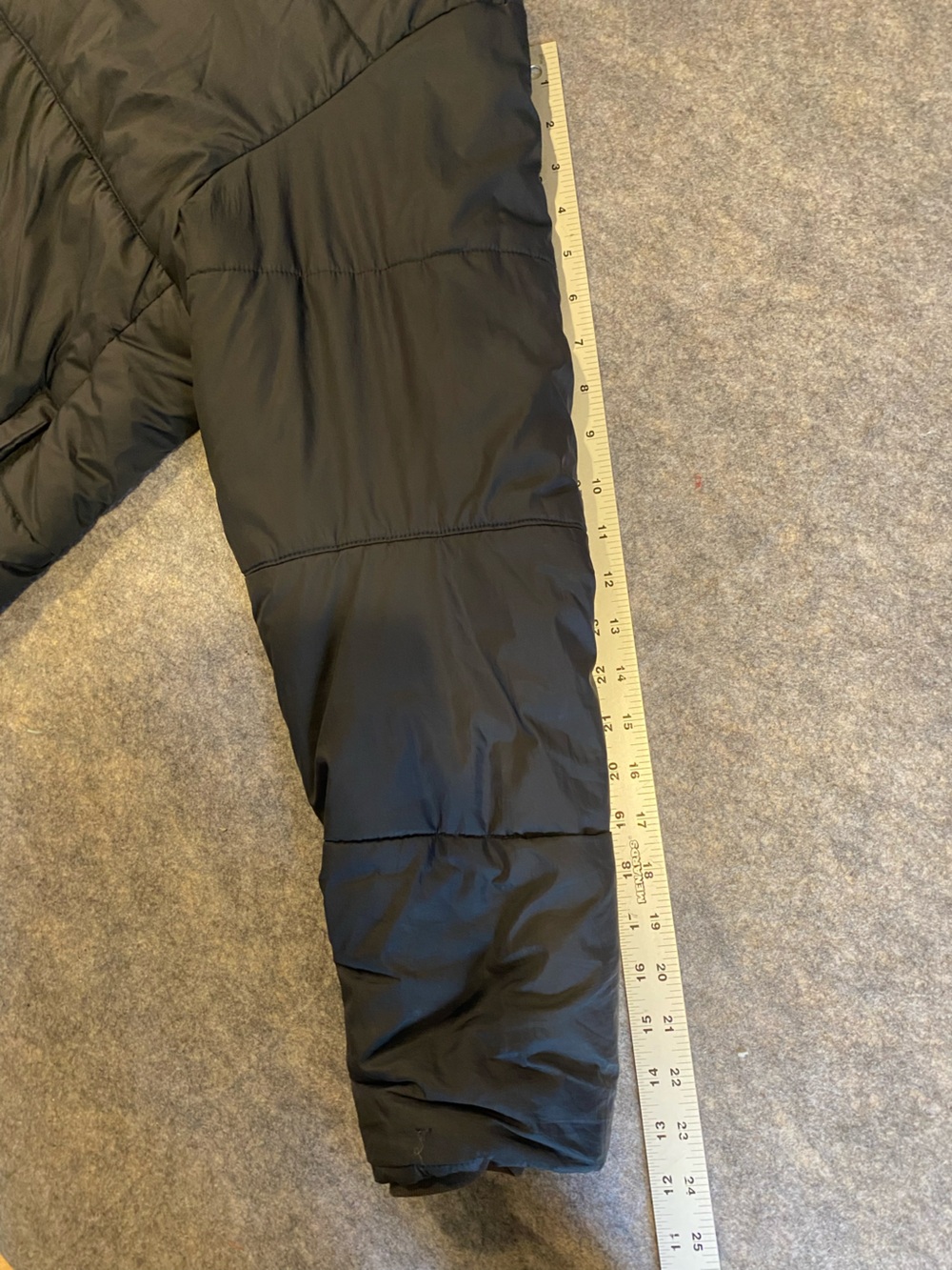 Nike Puffer Jacket - Picture 4 of 7